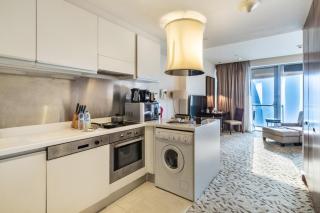 Luxury Studio in Emaar Residence Fashion Avenue - 8