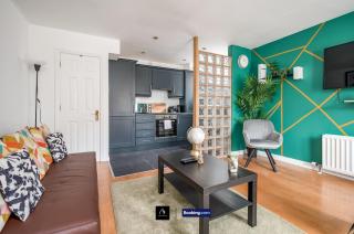 2 Bed House By Boyeilles Apartments Short Lets & Serviced Accommodation Belfast With Balcony & Free Parking - Belfast - 7