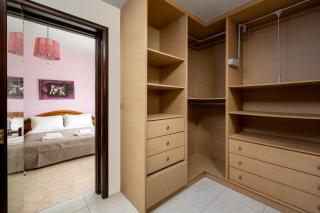 Stavroulas Amazing House - 9