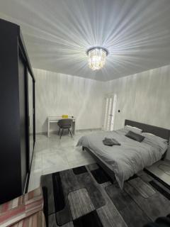Elegant Estates Humble Abode Room 1 - Manchester - 0