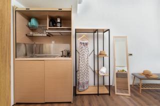 M&B Luxury Suites Charaki - 3