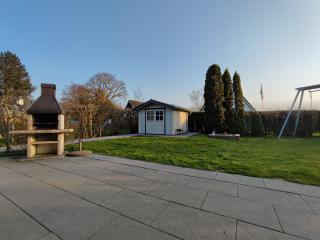 Nurdachhaus Mit Anbau Und Großer Überdachter Terrasse - Butjadingen - 2