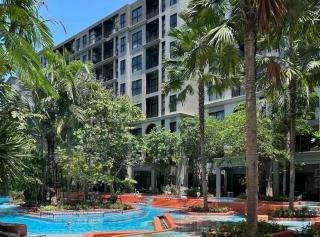 La Habana 1 bedroom condo with beach, markets, and shops steps away - 9