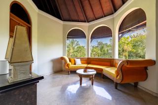 Cove Urbanest Inn - Seminyak - 5