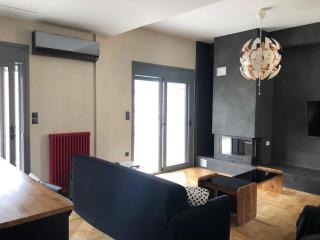 Luxurious apartment with big balconyBEST location - Atene - 0