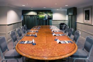 Dancenter Boutique Luxury Gatwick Airport - Dorking - 4