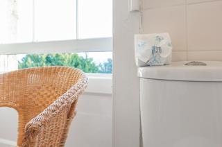 Spacestation Four 4 Bedroom Serviced Apartment By AltoLuxoExperience Short Lets & Serviced Accommodation With Free Wifi - Bristol - 8