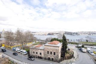 Stunning New Balat Water Front Pad! #383 - 9