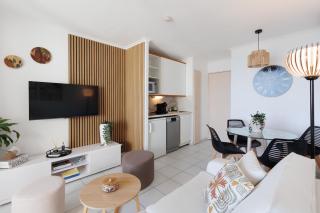 Holiday Paradise - 1