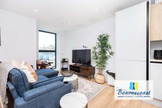 REEF MANOR by BOURNECOAST - A Modern Apartment Just a Short Stroll from the Sandy Beaches - FM9637 - 9