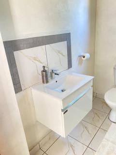 2 Bedroom Cottage sleeps maximum 4 Buhlebendalo - Benoni - 4