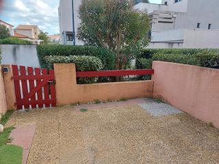 Appartement RDC avec Terrasse, Parking et Animaux Acceptés à 100m de la Plage - FR-1-776-116 - 0