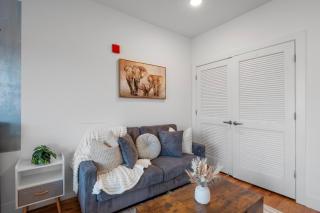 Stylish Studio Pool In Nolibs - Philadelphia - 2