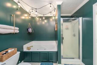 Family-Friendly 3BR Stay with EVCharger & BBQ - Bells - 1