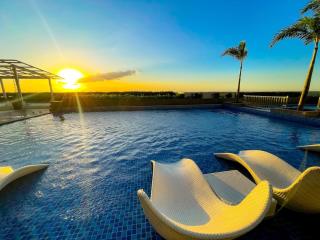 Spacious 1BR Suite near Okada, Solaire, Airport - Manila - 0