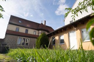 Platz für alle bis zu 20 Personen Monteurunterkunft Monteurwohnung - Maßbach - 0