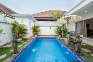 Villa Rosa - Canggu 2 BR Private Pool Villa in Prime Location - Canggu - 4
