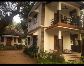 ABRU'S Holidays International Travelers - Alleppey - 9