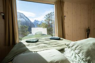 The Crux Nordic Design Mountain Cabin - 6