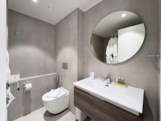 Mercury Suite Lovely w Pool access by Arco Collection - 2