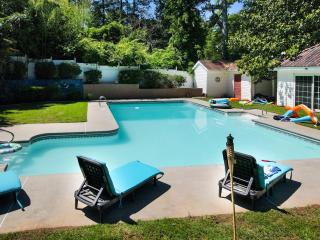 Tropical Pool Estate - Douglasville - 5