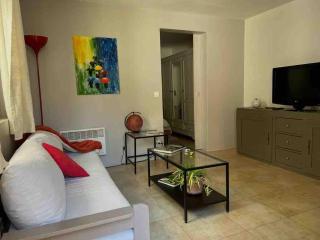 Appartement de charme au pied du château - Châteaurenard - 0