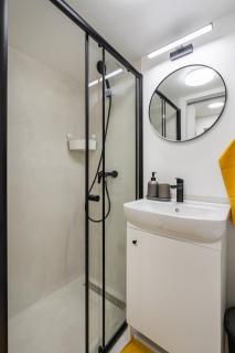 UBI Home Apartments - 5