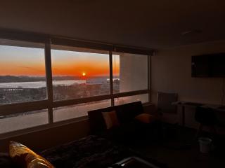 Piscina y gym abiertos hasta altas horas del día - 6