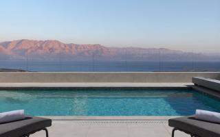 דירת גן יוקרתית עם 4 חדרי שינה עם בריכה ונוף מרהיב - 0