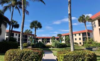 2BR ground floor Sandalfoot condo steps from the beach Sanibel Island 1D1 - Sanibel - 3