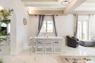 Stunning Seaview White Villa in Beuasoleil with Pool and Garden - Beausoleil - 4