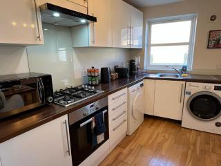 Spacious 2 Bedroom Apartment - Londra - 7
