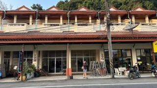 Spacious, with large balcony, sea view - 6