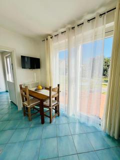 Villa Joyosa Apartments - Ísquia - 1