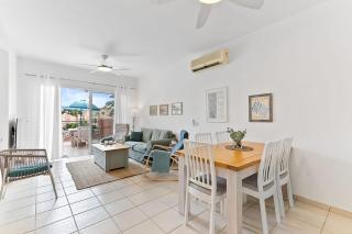 Limnaria Gardens Cozy Apartment - 8