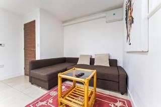 Bloom Court -Sleeps 4-Free Parking with Workstation & High-Speed WiFi - Birmingham - 3