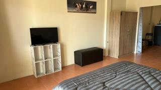 Spacious, with large balcony, sea view - 4