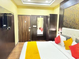 Bhagwat Stays Udaipur - Best Economy Stay in UDAIPUR with Swimmimg Pool - Udaipur - 4