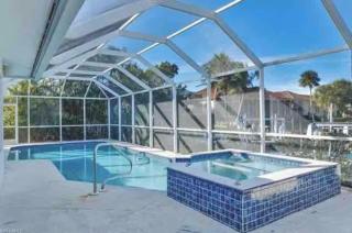 Short walk to Beach Access I Waterfront 3 Bed Home - Marco Island - 9