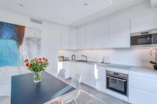 Centre-ville – Appartement (A/C) 6 personnes – 5 minutes plages et gare by Weekome - Antibes - 7