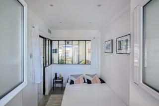 Centre-ville – Appartement (A/C) 6 personnes – 5 minutes plages et gare by Weekome - Antibes - 5