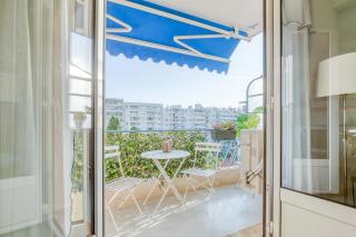 Centre-ville – Appartement (A/C) 6 personnes – 5 minutes plages et gare by Weekome - Antibes - 4