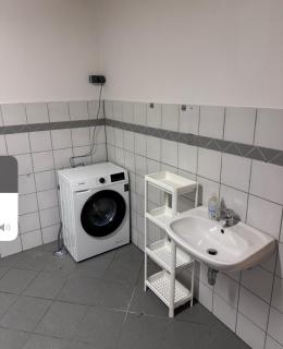 Platz für alle bis zu 20 Personen Monteurunterkunft Monteurwohnung - Maßbach - 5