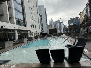 Lux High Rise one stop 2 bedroom private Share kitchen Professional Respected apartment - 5