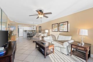 Pelican Walk 502 - 3