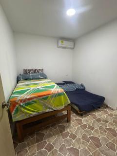 Casa de campo con piscina, aire acondicionado, estacionamiento privado con BBQ - 6