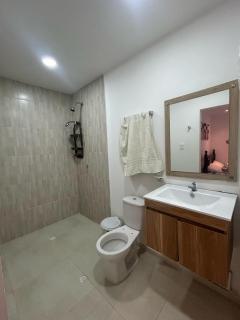 Casa de campo con piscina, aire acondicionado, estacionamiento privado con BBQ - 2