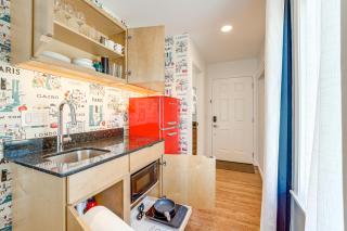 Walk to Gathering Place & Brookside: Tulsa Studio - 1