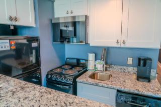 Ocean View Double Suite! Sleeps 4 Meridian Plaza 705 - Myrtle Beach - 3