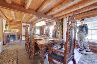 Less Than 4 Mi to Boat Ramp and Mickler Beach Unique Cabin - 2